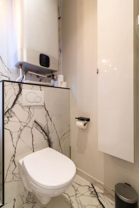 4pers # 1 Bedroom # Ternes # 17 Appartamento Parigi
